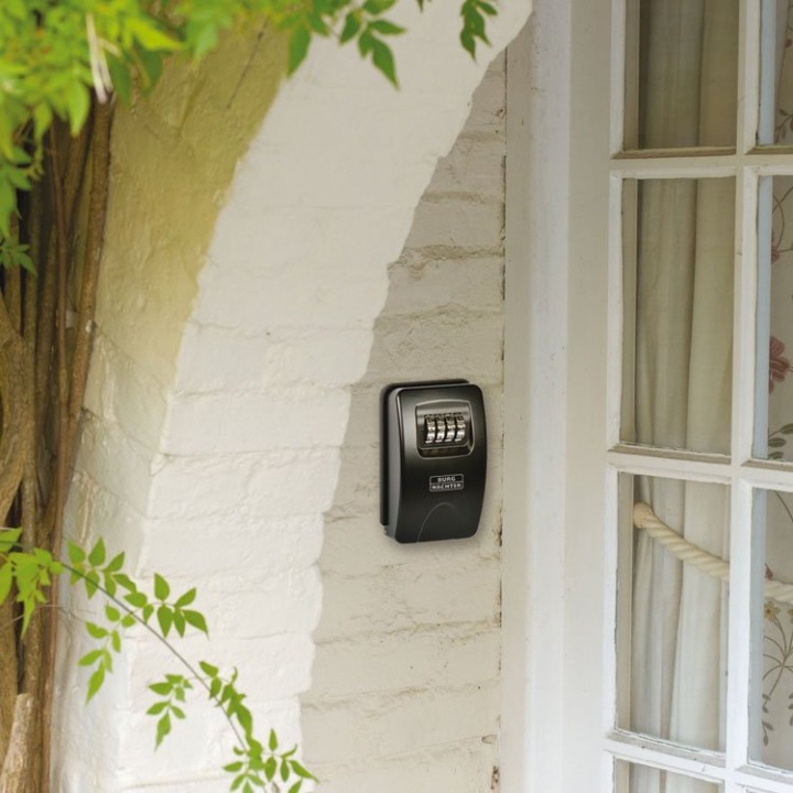 Coffre à clefs avec combinaison